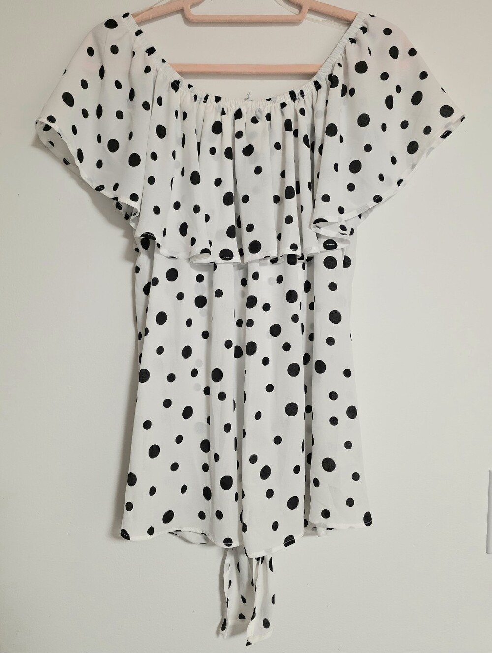 Cherish Polka Dot Off The Shoulder Top Ruffle Flutter Neckline Front Tie Medium - Picture 5 of 9
